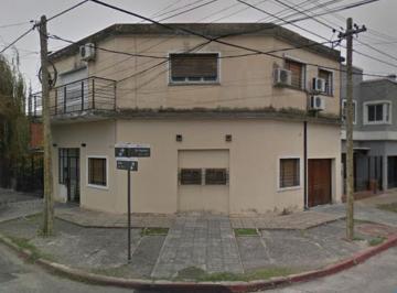 Casa · 160m² · 4 Ambientes · 1 Cochera · Casa - Haedo Sur