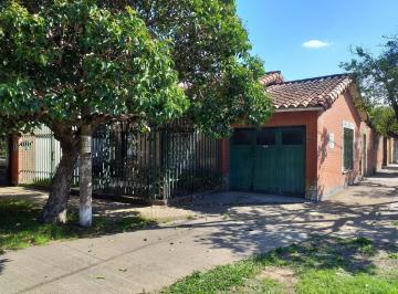 Casa · 120m² · 3 Ambientes · 2 Cocheras · Venta de Casa 3 Ambientes en Ramos Mejia