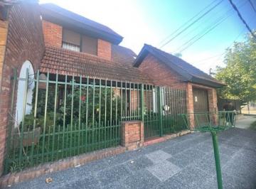 Casa · 250m² · 4 Ambientes · 2 Cocheras · Casa - Ramos Mejia Sur
