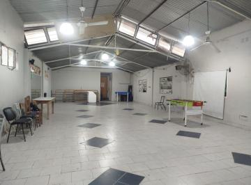 Local comercial · 207m² · 4 Ambientes · Venta Galpon Completamente Cerrado Ideal Inversor Apto Credito Privado Paso del Rey
