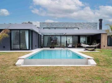 Casa · 315m² · 6 Ambientes · 4 Cocheras · Casa 6 Ambientes en Venta – Fincas de San Vicente