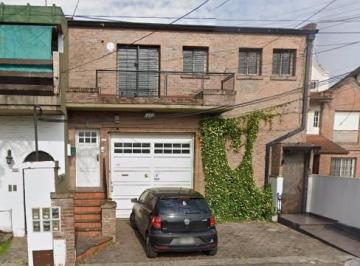 Edificio · 280m² · 7 Ambientes · PH en San Isidro
