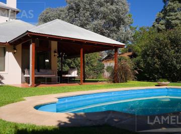 Casa · 256m² · 14 Ambientes · 2 Cocheras · Venta Casa 4 Dorm. - Country Carlos Pellegrini
