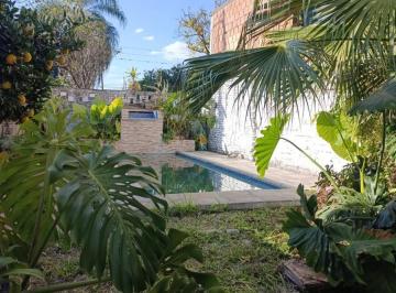 Casa · 106m² · 6 Ambientes · Casa en Villa Luján