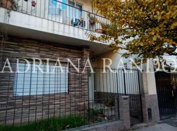 Casa de 6 ambientes, Villa del Parque · Lote Propio de 8.66 X 21.24 - 2 Unidades en Block con Garage - Patio y Terraza
