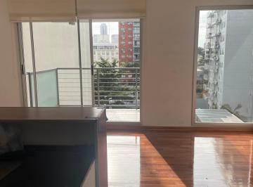 Departamento en Alquiler de 2 ambientes  · Impecable Semipiso, Todo Externo con Vista Abierta. Piscina, Sum/gym