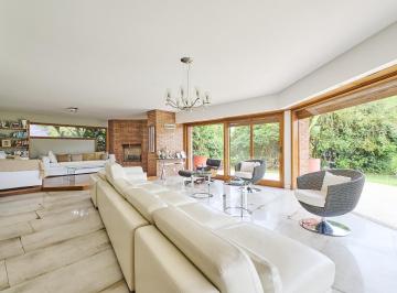 Casa · 385m² · 6 Ambientes · 5 Cocheras · Venta Casa en Club de Campo Hacoaj 6 Ambientes Ubicada en Una Isla de 1 Lote