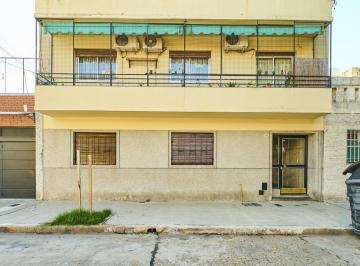 Departamento · 60m² · 3 Ambientes · Venta Departamento 3 Ambientes Villa del Parque Apto Crédito Primer Piso por Escalera