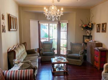 PH · 70m² · 2 Ambientes · 1 Cochera · PH - Ramos Mejia Sur