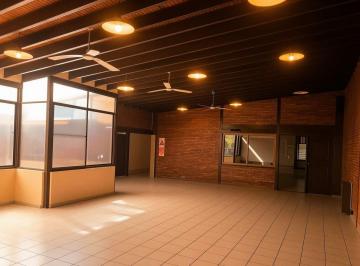 Edificio de 18 ambientes, Ciudad de Mendoza · Alquiler Edificio en Ciudad de Mendoza – Apto Clínica, Geriátrico, Consultorios