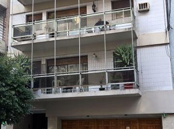 Departamento de 4 ambientes, Caballito · Guayaquil 226 5° Piso Semi - Piso Al Contrafrente con Cochera Fija en Parque Rivadavia