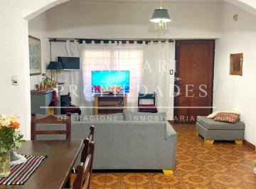 Casa de 5 ambientes, Morón · Venta Casa en Lote Propio 5 Ambientes El Palomar Toma Propiedad en Parte de Pago