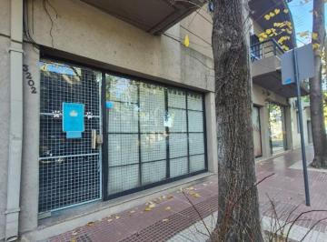 Local comercial , San Fernando · Local en Venta, Frente a Estación de Victoria