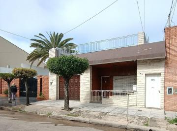 Casa · 85m² · 3 Ambientes · 1 Cochera · Casa 3 Amb en Venta en Boulogne C/terraza
