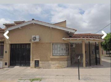 Casa de 3 ambientes, Lanús · Casa de Tres Ambientes en Venta en Lanús