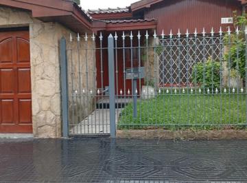Casa · 100m² · 3 Ambientes · 1 Cochera · Casa 3 Amb. Excelente Estado