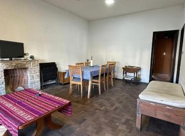 Casa de 6 ambientes, La Matanza · Casa Multifamiliar en Venta Desarrollada Sobre Lote Propio en Villa Luzuriaga, Ideal Para 2 Familias
