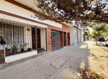 PH · 123m² · 4 Ambientes · PH 3 Dorm. Parque Quincho Impecable