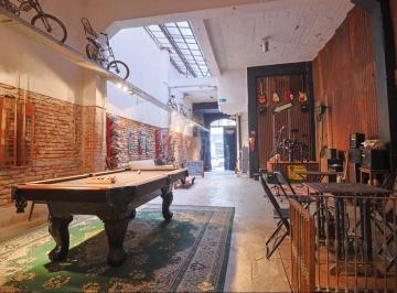 PH · 216ha · 2 Ambientes · 3 Cocheras · Venta Loft, Local Comercial, Estacionamiento, Oficina en Ciudad Vieja con Renta