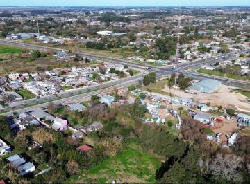 Departamento · 258ha · 8 Ambientes · Venta Complejo de Viviendas en Belloni Y.000u$$