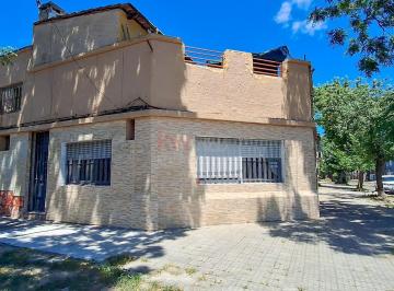 Casa · 85m² · 2 Dormitorios · 1 Cochera · Venta Casa 2 Dorm. La Comercial Garaje