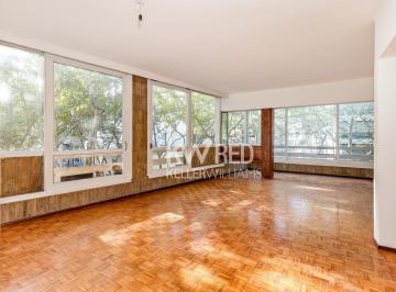 Departamento · 105m² · 5 Ambientes · 1 Cochera · Venta de Apartamento de 3 Dorm. en Pocitos, a 2 Cuadras de La Rambla