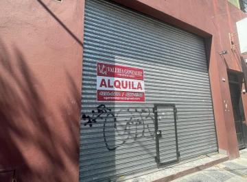 Local comercial · 30m² · Local en Alquiler de 30 m² con Gas y Deposito