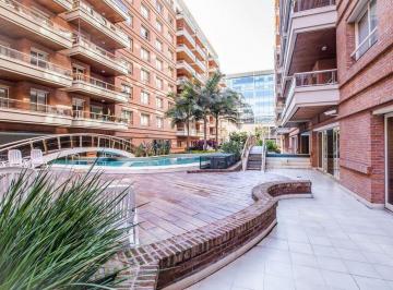 Departamento de 2 ambientes, Puerto Madero · Impecable 2 Ambientes con Cochera y Baulera