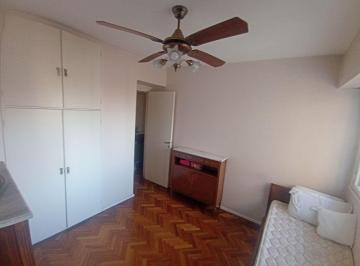 Departamento de 3 ambientes, Almagro · Hermoso 3 Amb Cfte C/balcon