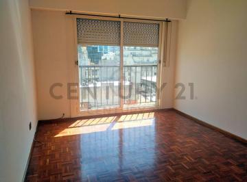 Departamento · 40m² · 2 Ambientes · Alquiler Microcentro 2 Ambientes con Balcón Francés