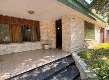 Casa de 5 ambientes, Córdoba · Apto Credito. Casa 2 Dorm. Barrio San Rafael