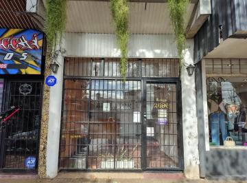 Local comercial · 25m² · Local Sobre Av Arias