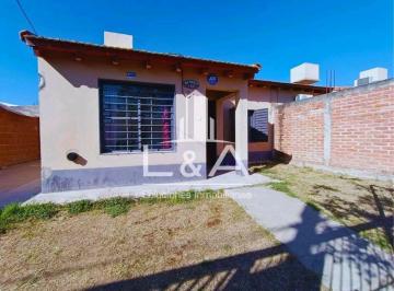 Casa de 3 ambientes, Salta · Casa con 2 Dorm. en Alquiler en B° El Huaico