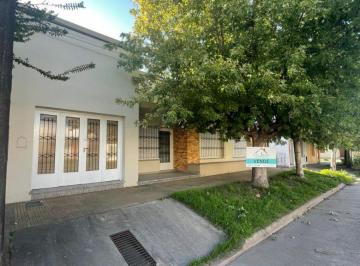 Casa de 4 ambientes, Nueve de Julio · Excelente Propiedad de 4 Ambientes en Venta
