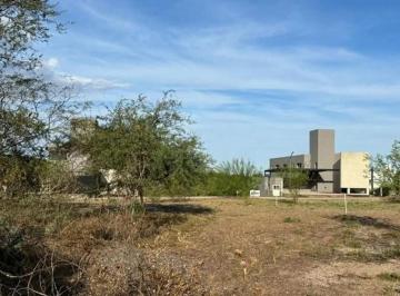 Terreno · 450m² · Lote en El B° Cerrado Colinas de La Deseada. Oportunidad