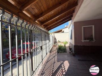Casa de 6 ambientes, La Matanza · Casa Multifamiliar - a m de Av Crovara