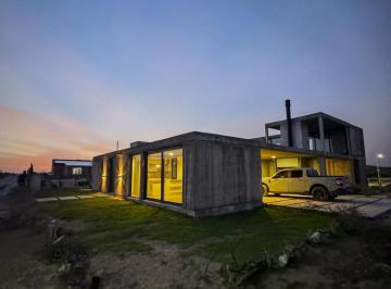 Casa de 4 ambientes, Las Grutas · Casa en Venta a Estrenar Las Grutas - Barrio Privado El Alto Golf Club