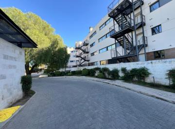 Departamento · 104m² · 2 Dormitorios · 1 Cochera · Alquiler Departamento de 2 Dorm. y 2 Baños en Capri!