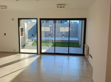 PH · 150m² · 3 Dormitorios · 2 Cocheras · Duplex de Categoria en Quebradas de Manantiales de 3 Dorm.