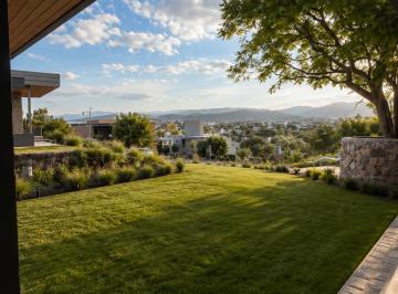 Casa de 5 ambientes, La Calera · Casa de Categoría en Venta. 320 m² de Puro Lujo en La Cuesta.