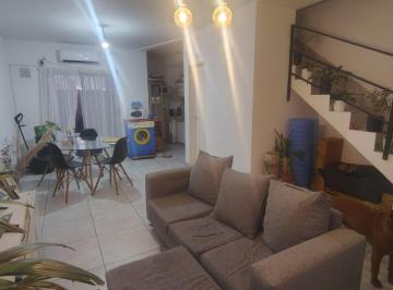 Casa · 75m² · 3 Ambientes · 1 Cochera · Alquiler Duplex Valle Cercano Barrio con Seguridad Cordoba