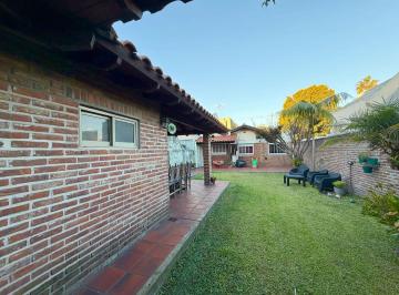 RLD-RLD-2613_2 · Casa 4 Ambientes. | Victorica Al 400