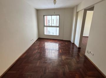 Estar con ventana al frente · Dueño Alq. Depto 1 Dorm. Nva. Cba. Impecable, Luminoso y Frente Parque Sarmiento