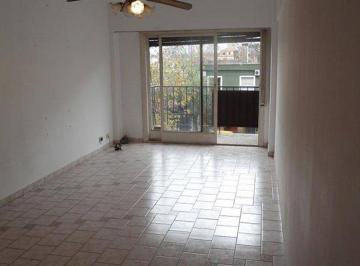 Departamento de 1 ambiente, Velez Sarsfield · Av Juan B Justo 7134 / Alquiler Departamento 1 Ambiente / Balcón a La Calle / $500.000