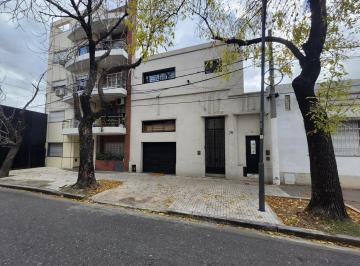 Casa · 180m² · 5 Ambientes · 1 Cochera · Casa de 3 Dorm. con Patio Terraza y Cochera