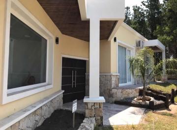 Casa de 6 ambientes, Costa Esmeralda · Casa en Venta en Costa Esmeralda Barrio Senderos I