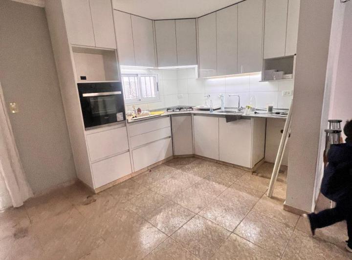 Casa · 145m² · 5 Ambientes · 1 Cochera