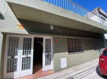 DEF-DEF-2008_2 · Casa 3 Ambientes. | Artigas Al 3300