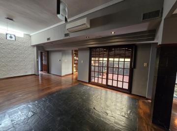 Casa · 201m² · 5 Ambientes · Casa en Arroyito | 3 Dorm. (1 en Suite con Terraza) | Comodín | Quincho