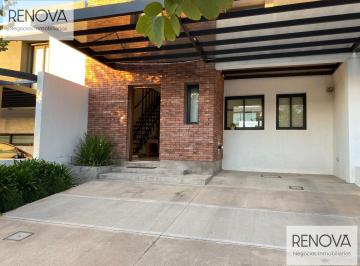 Casa · 119m² · 6 Ambientes · 2 Cocheras · Hermoso Duplex en Lomas de Manantiales!